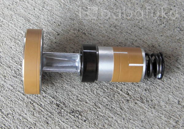 メドー・日東工器ピストン式補修部品/LA30E・40E title=